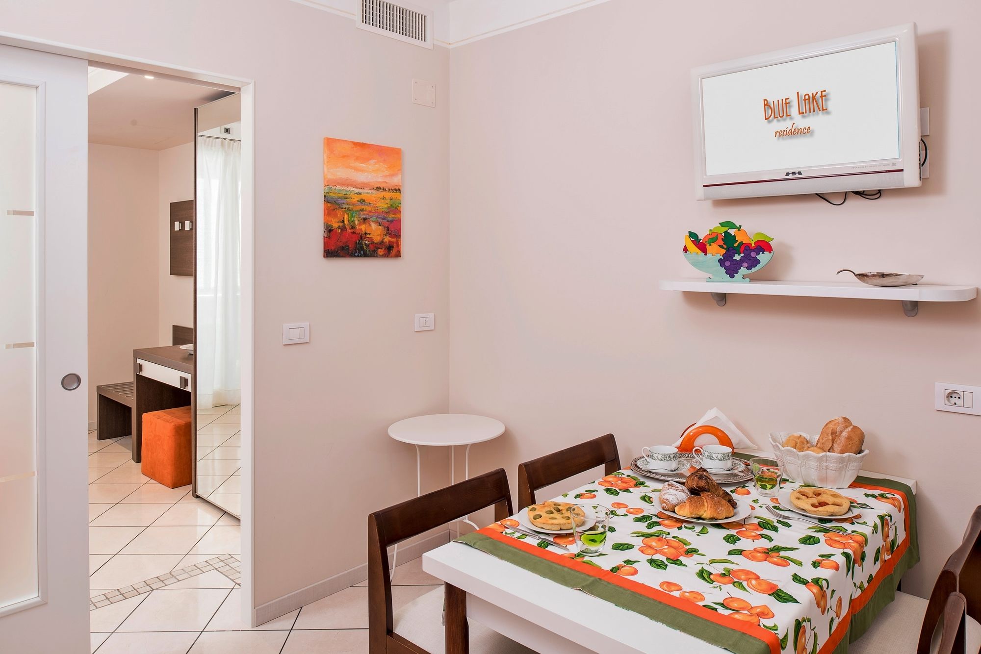 Фото Blue Lake Residence