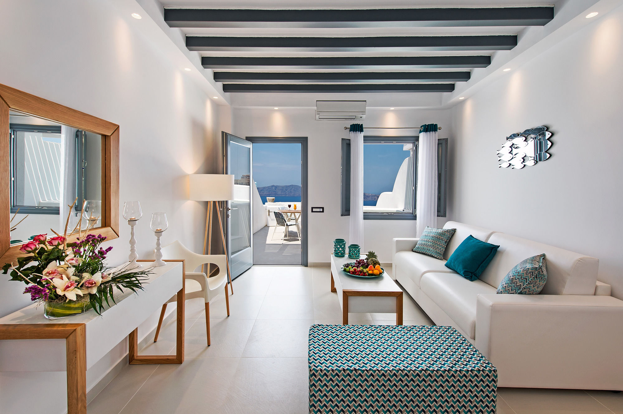 Фото Aura Suites