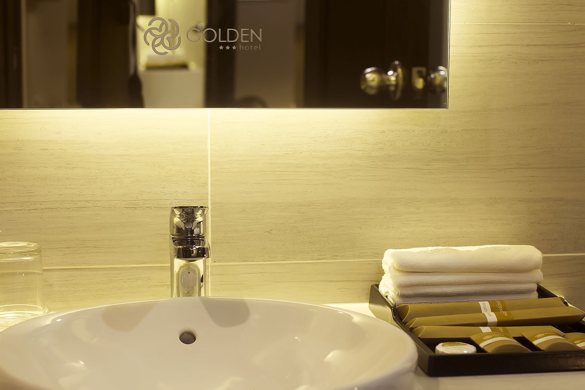 Фото Golden Hotel