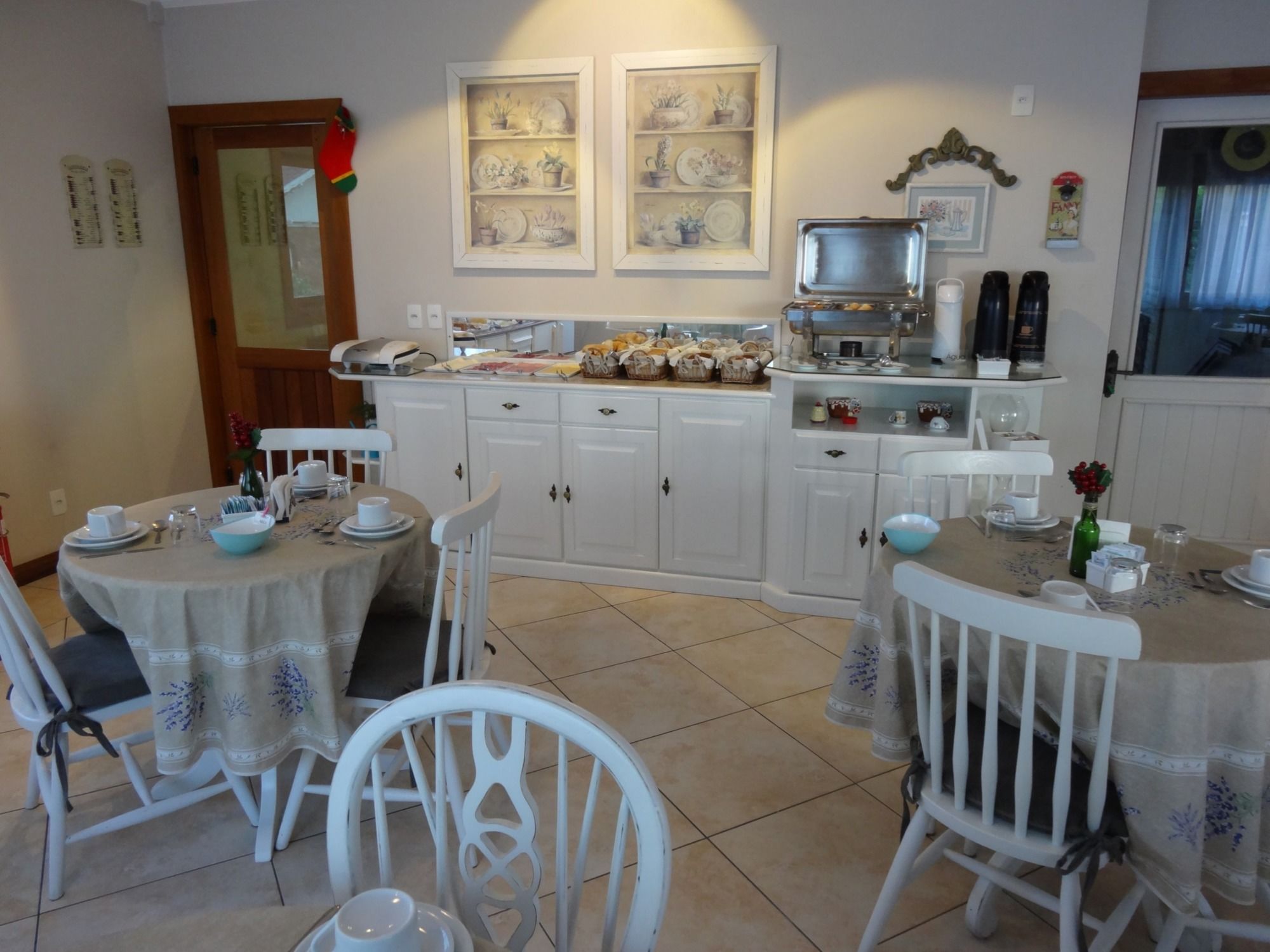 Фото Petit Hotel Provence Gramado Tissiani