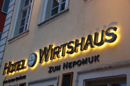 Внешний вид отеля Hotel Zur Alten Brücke в Гейдельберге, фото 4