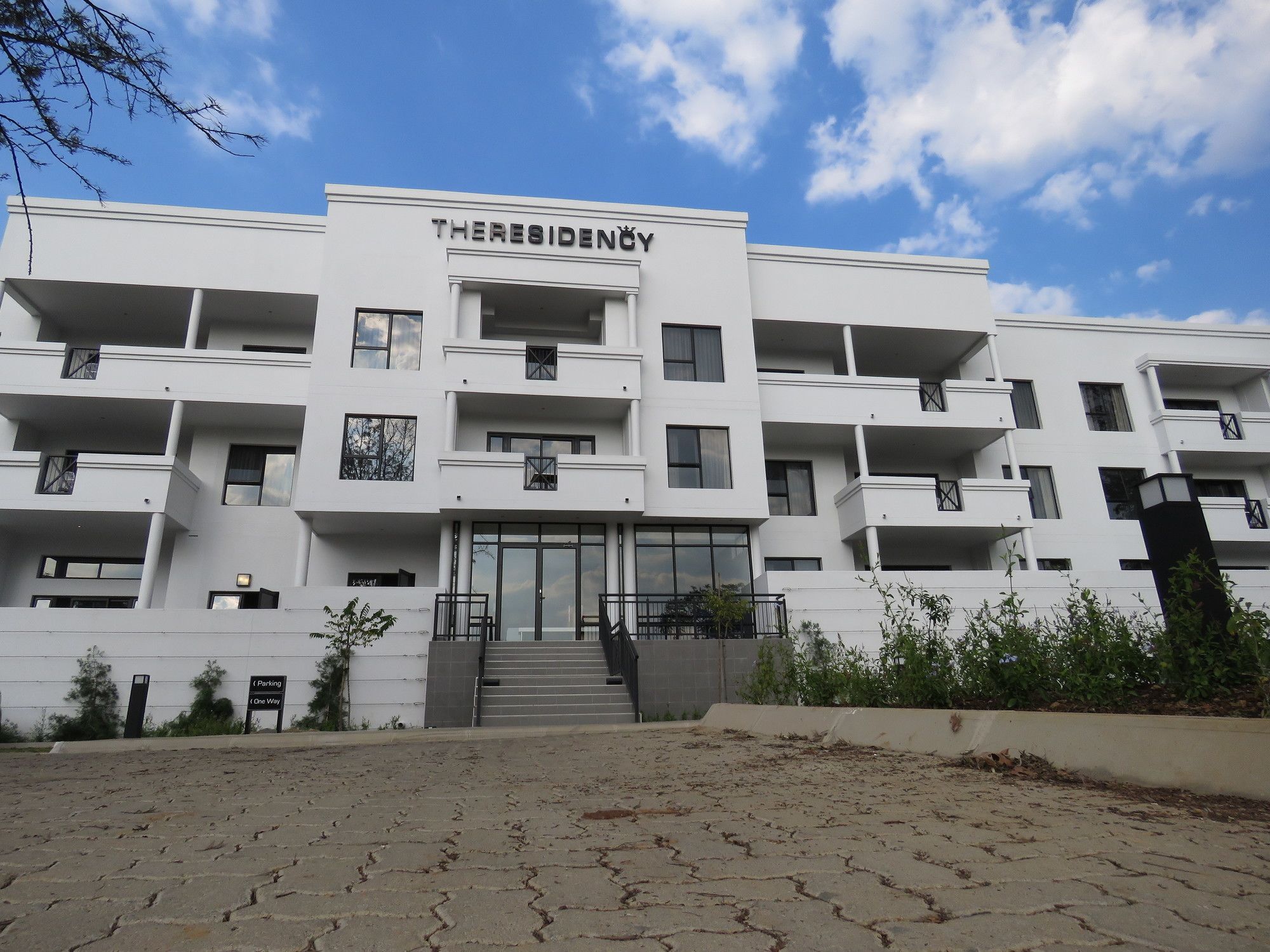 Фото The Residency Sandhurst