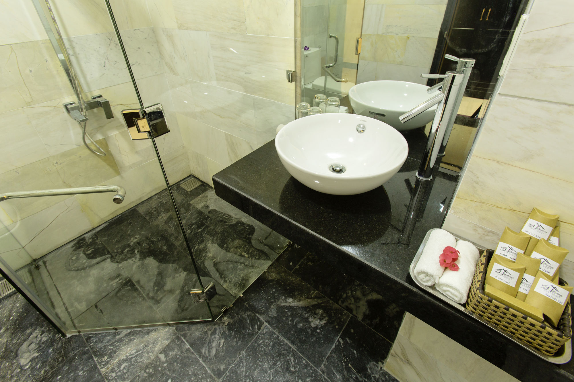 Фото Hoi An Hideaway Villa