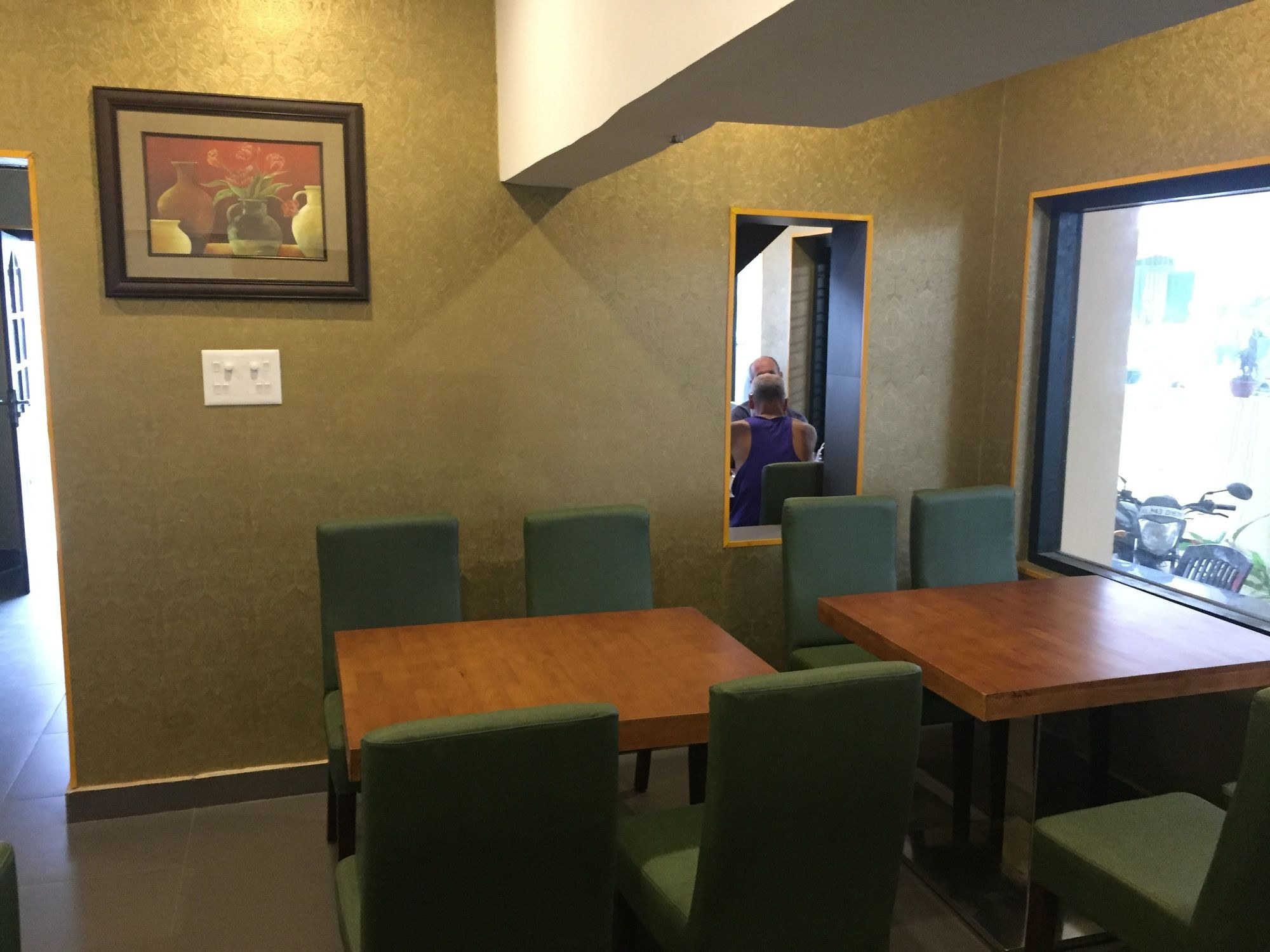 Фото Fortkochi Beach Inn