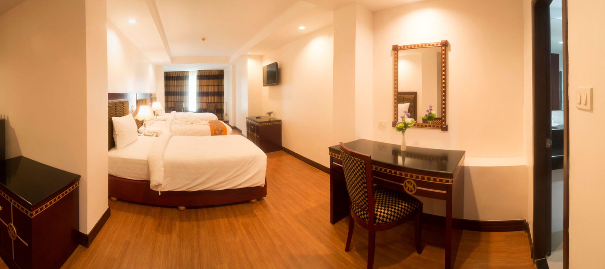 Фото Jomtien Hisotel