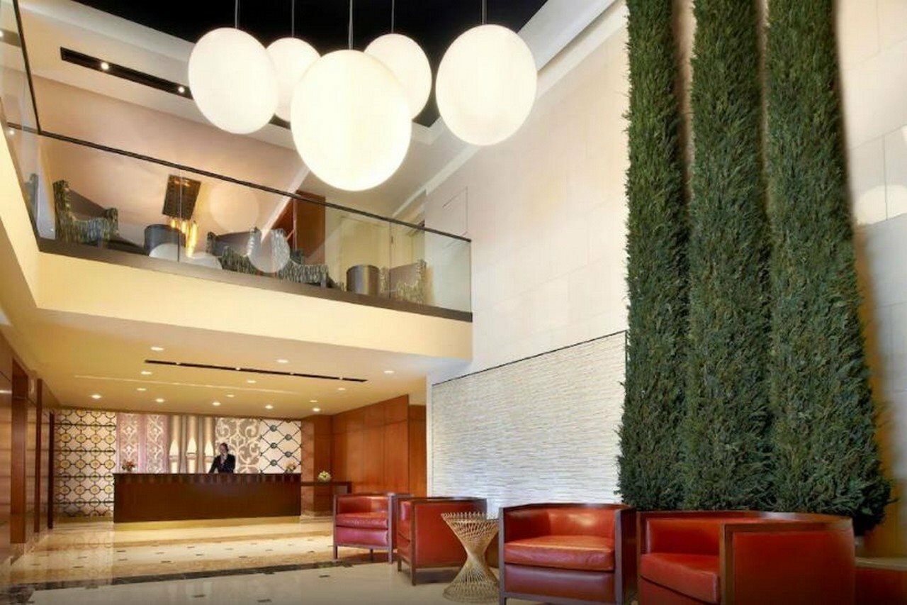 Фото Embassy Suites Baltimore-Downtown