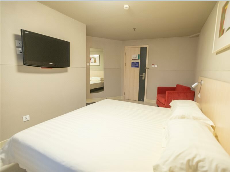 Фото Jinjiang Inn Guiyang Wenchang Pavilion