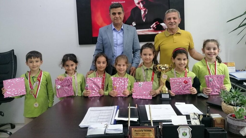 Primary school Bahcelievler Gazi Primary School, Serdivan, photo