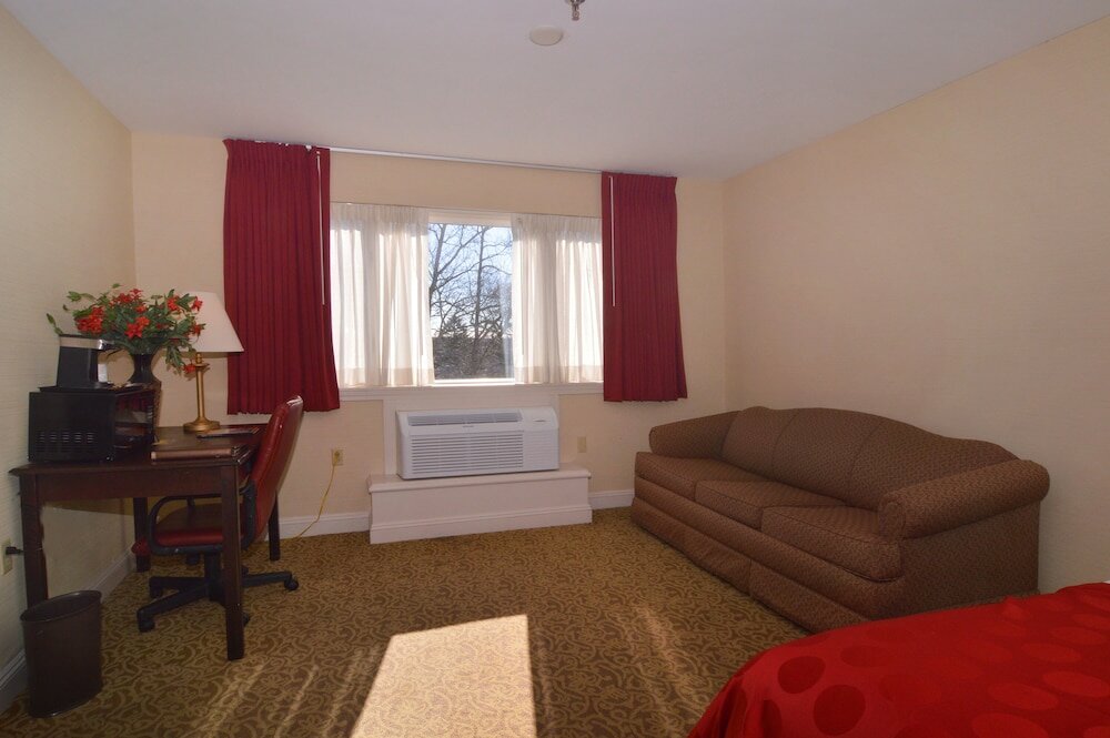 Фото Ramada by Wyndham Seekonk Providence Area