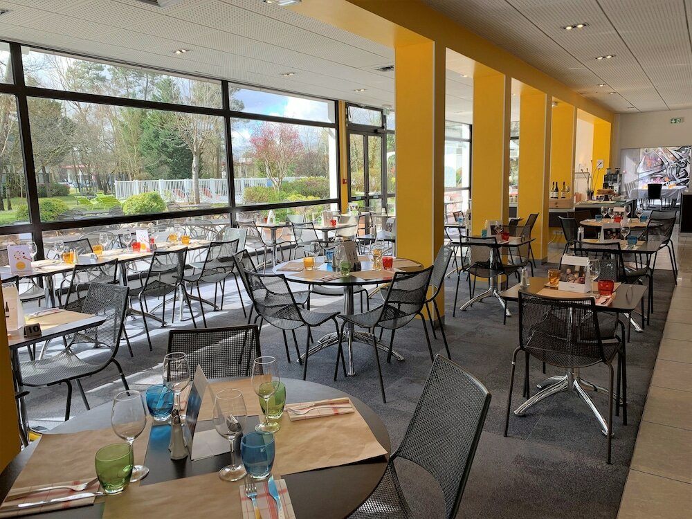 Фото Novotel Bordeaux Merignac