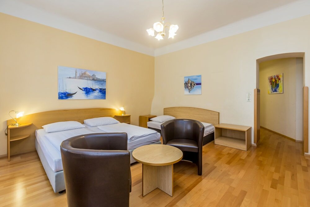 Фото Hotel Graf Stadion