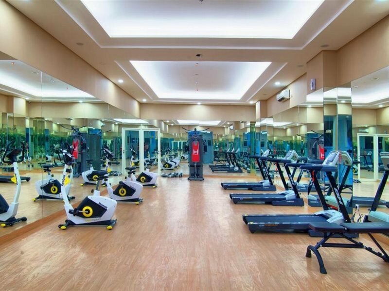 Фото Golden Tulip Essential Makassar