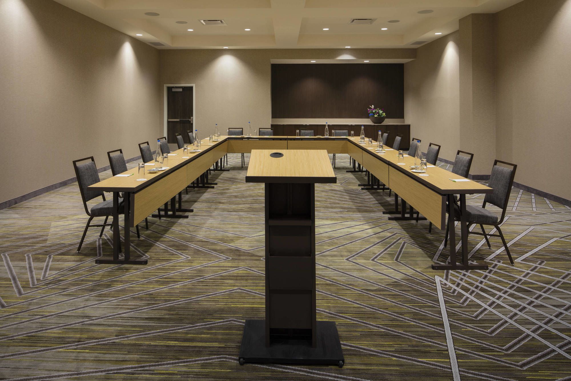 Фото Courtyard by Marriott Prince George