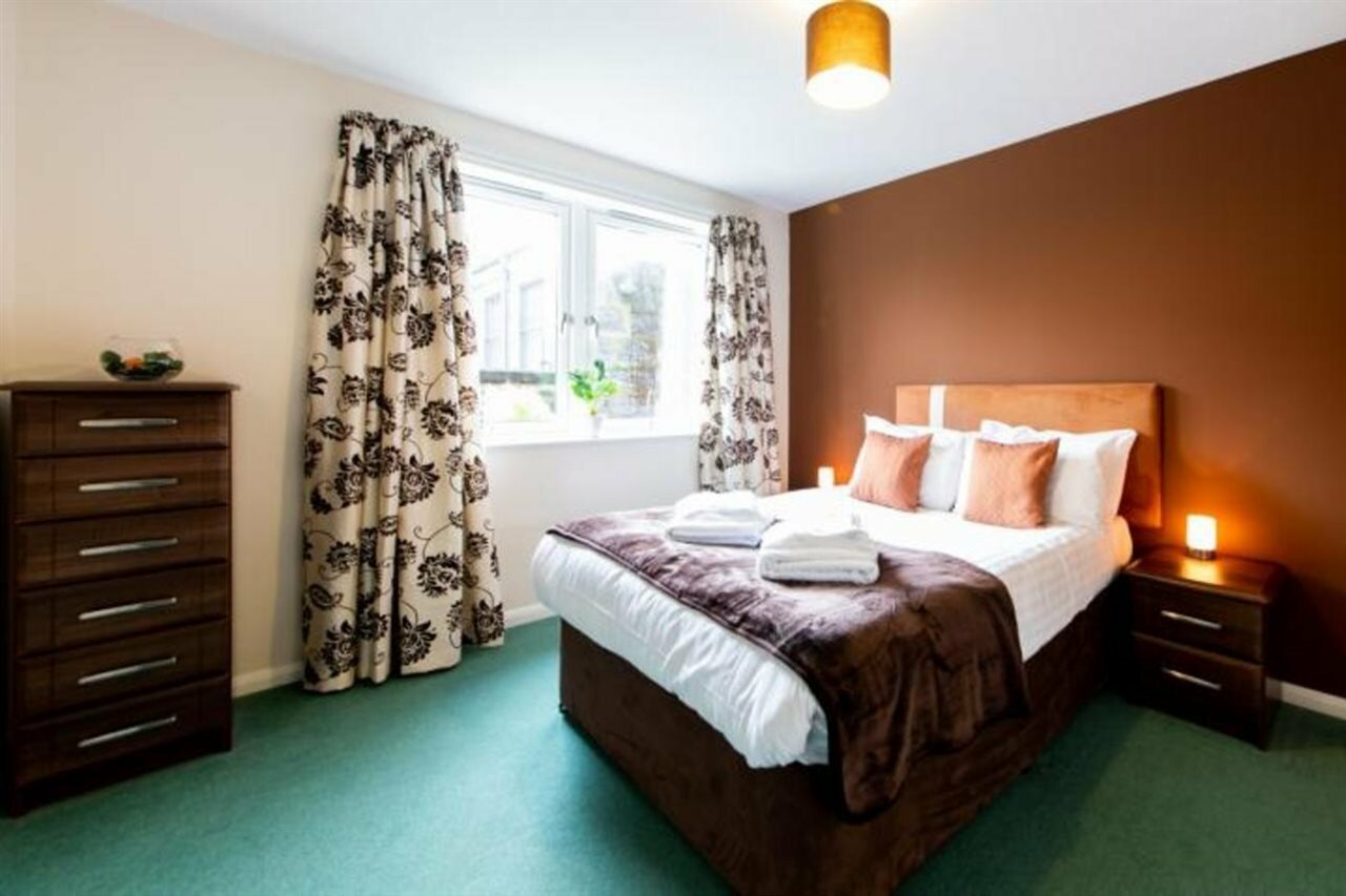 Фото The Spires Serviced Apartments Aberdeen