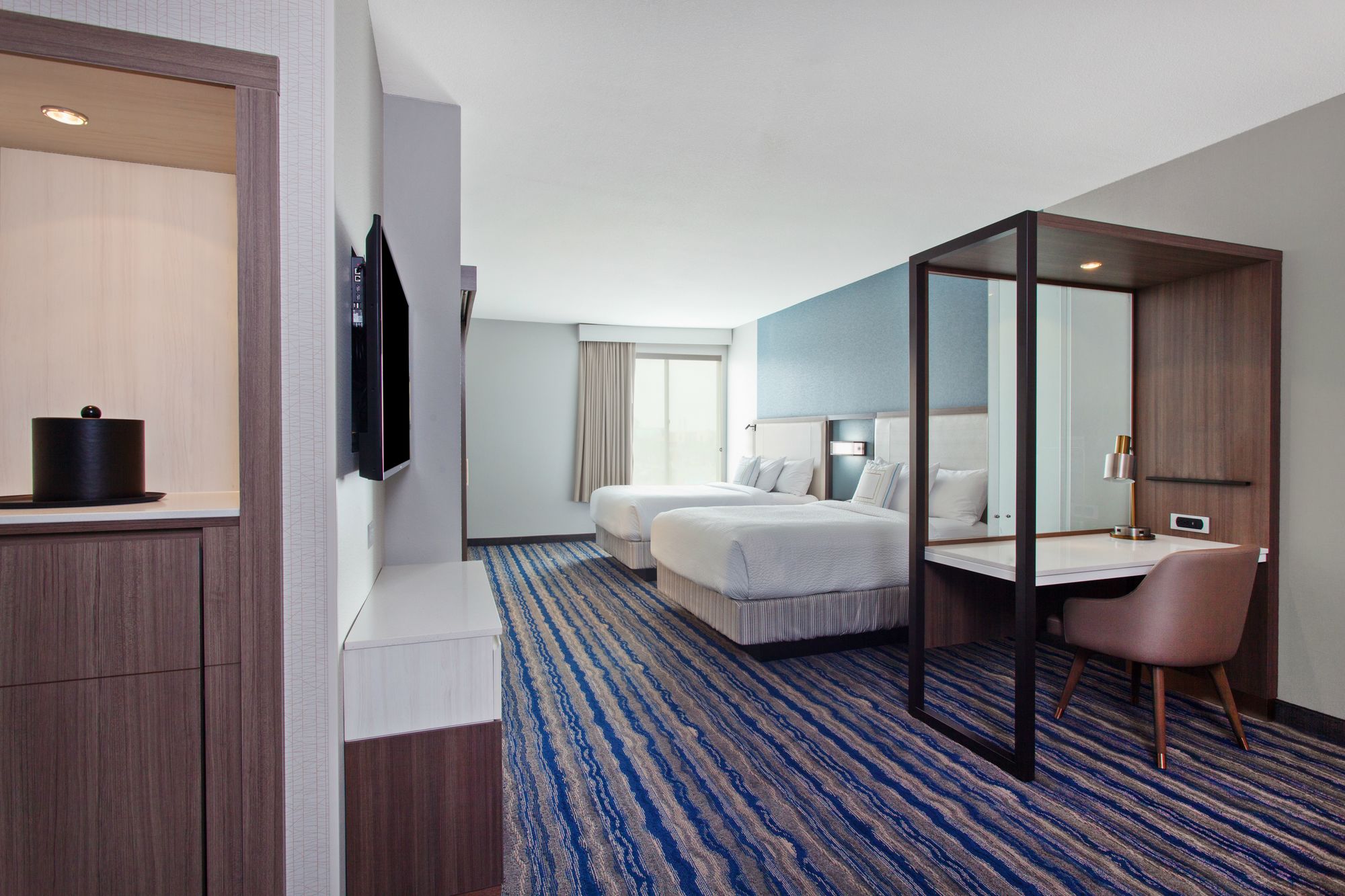 Фото SpringHill Suites by Marriott Huntington Beach Orange County