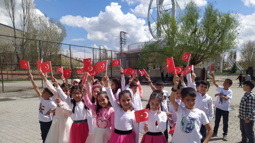 School Ataturk Middle School, Patnos, photo