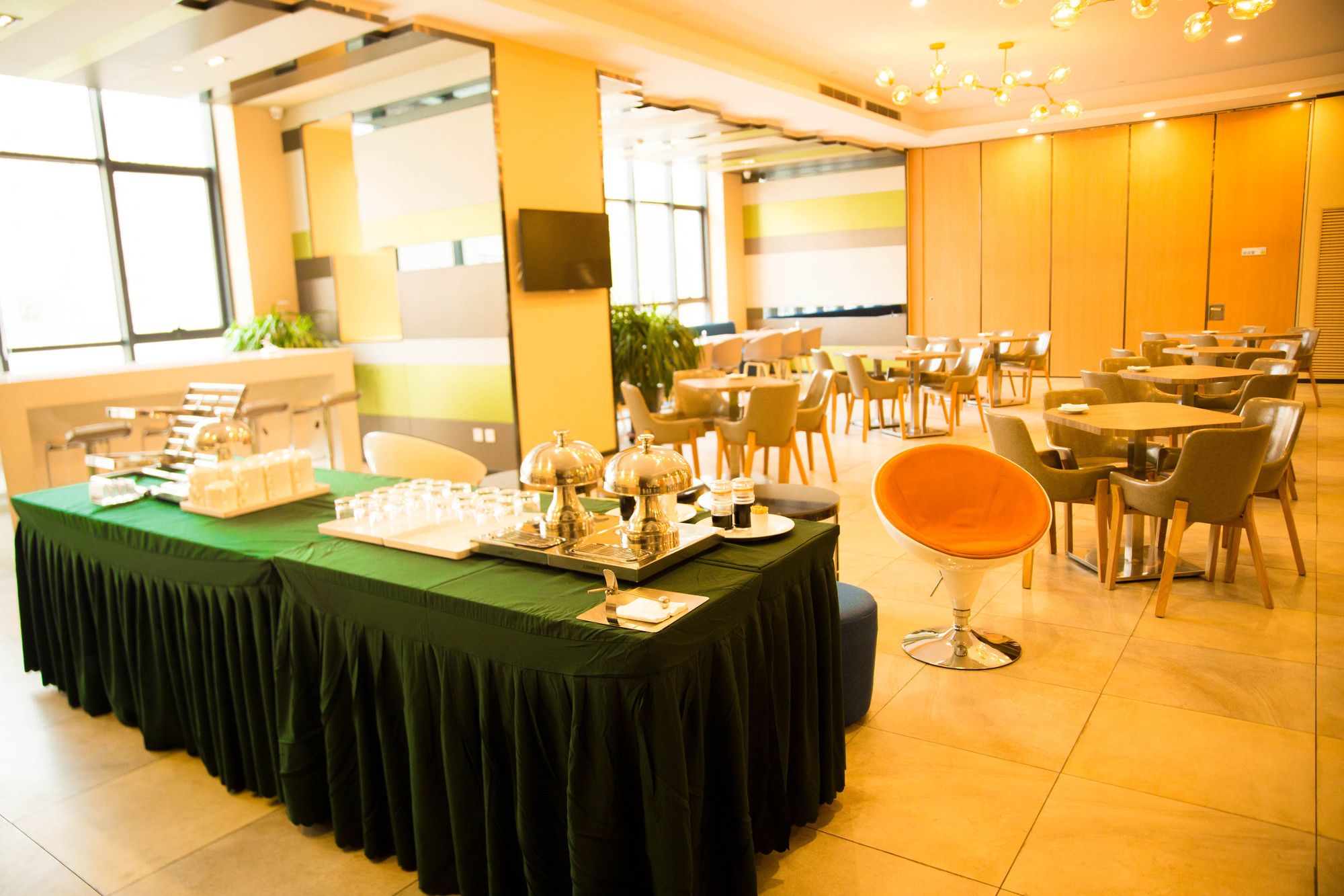 Фото Holiday Inn Express Zhangjiakou Park View