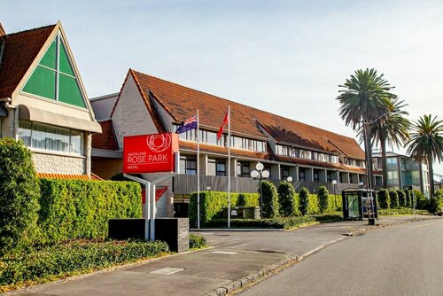 Внешний вид отеля Auckland Rose Park Hotel в Уэйтематā, фото 1