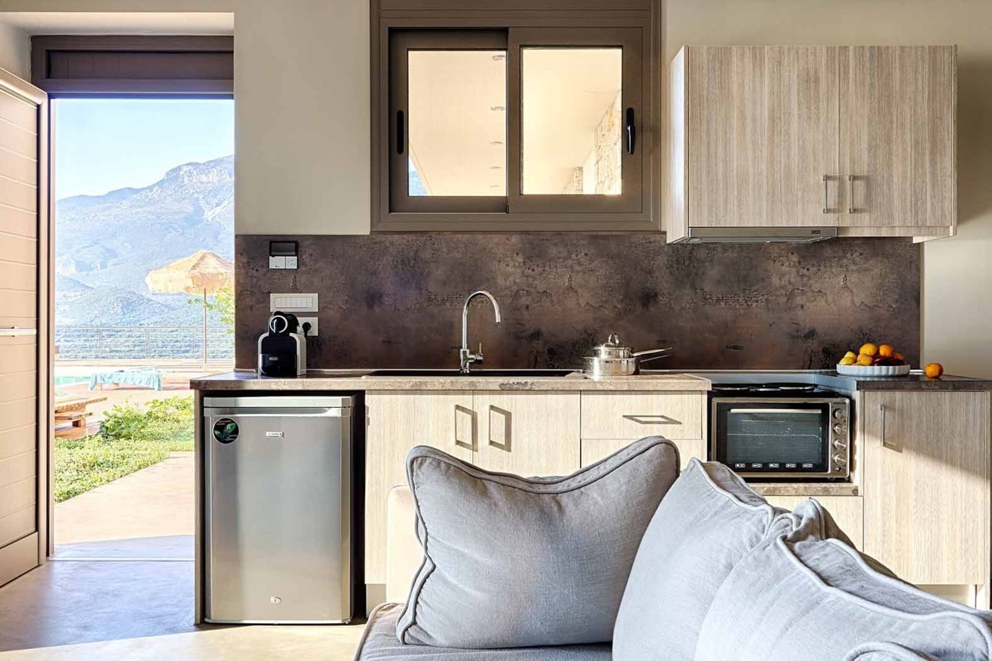 Фото Euphoria Suites