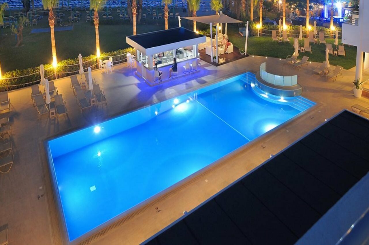 Фото отеля 2