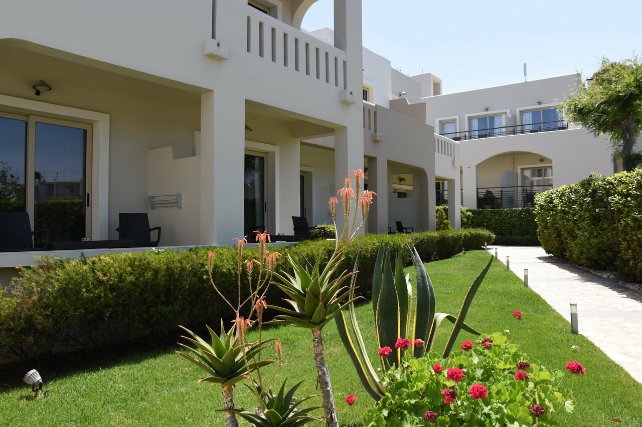 Фото Atlantica Amalthia Beach Hotel – Adults only