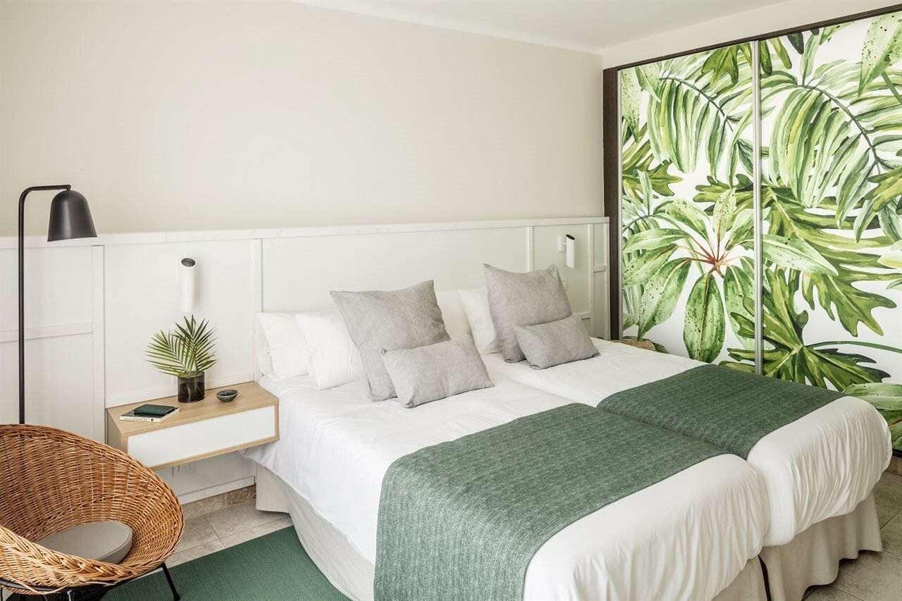 Фото Aqua Hotel Bertran Park