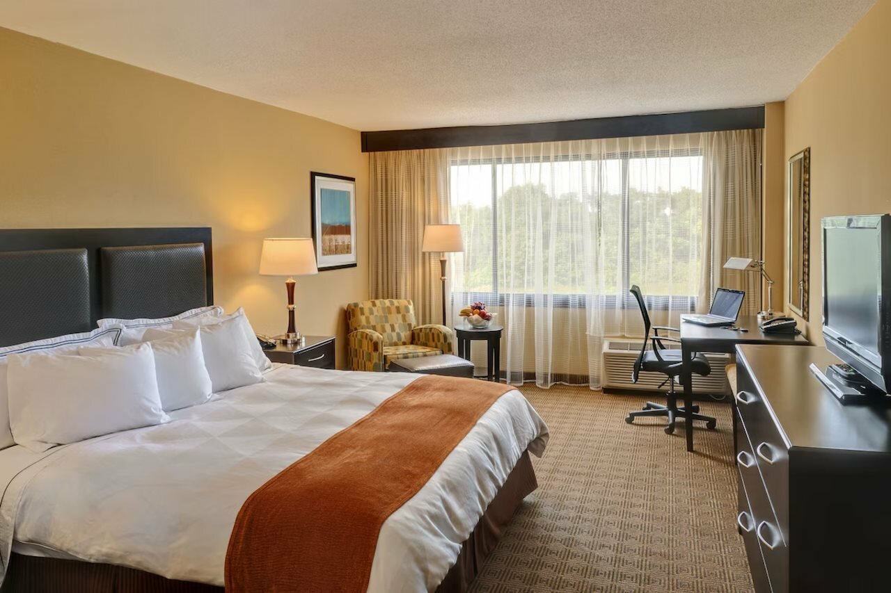 Фото Radisson Hotel Freehold