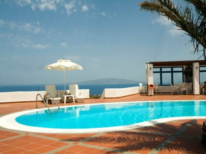 Фото Anemomilos Hotel & Apartments