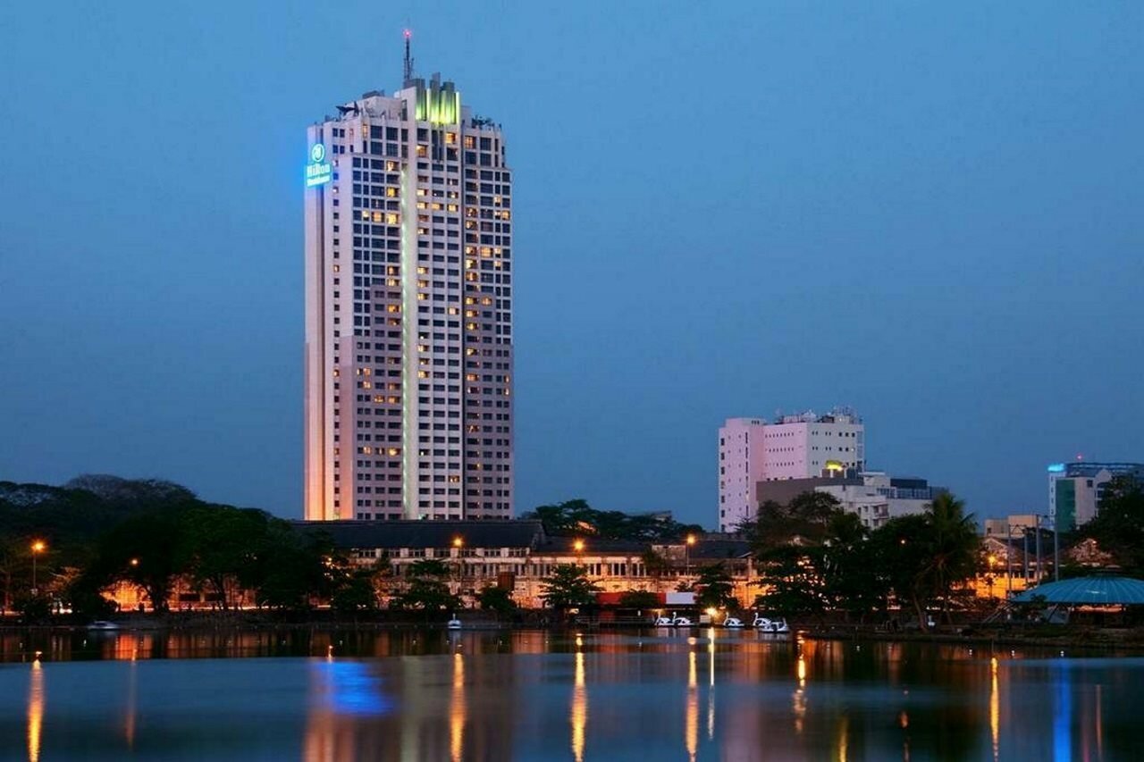 Фото Отель Hilton Colombo Residence