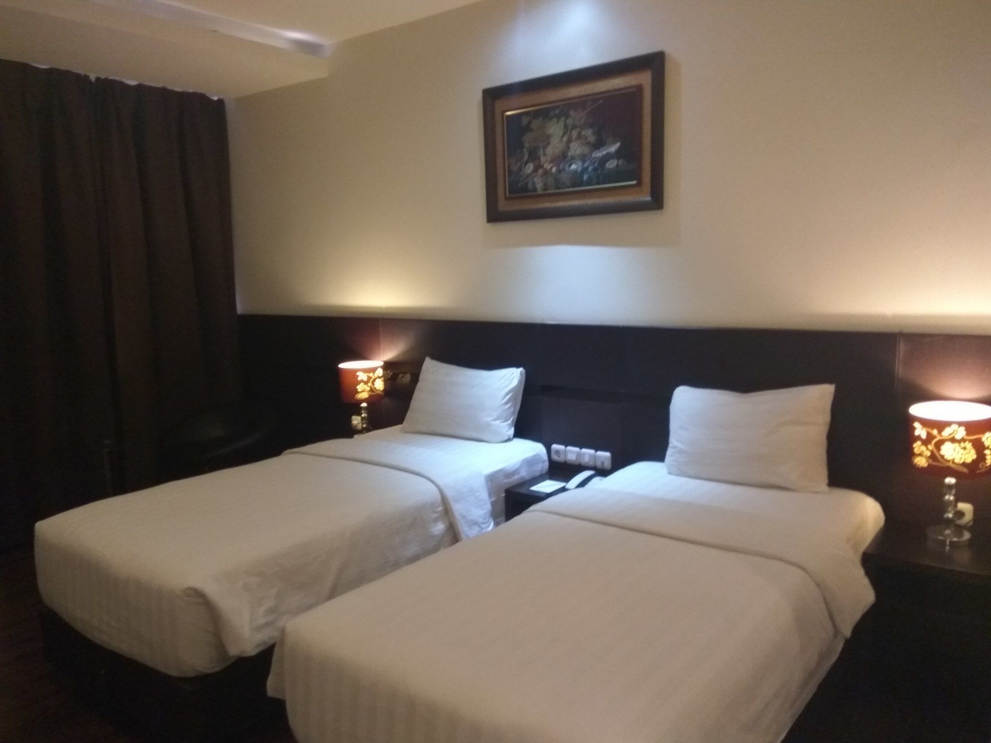 Фото Continent Centrepoint Hotel Makassar