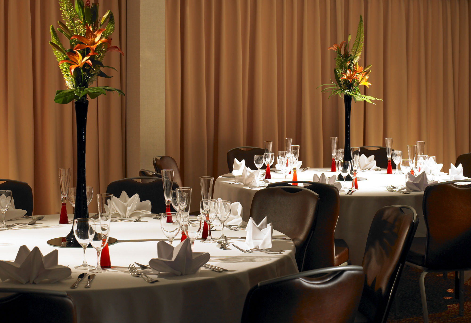 Фото Lingfield Park Marriott Hotel & Country Club