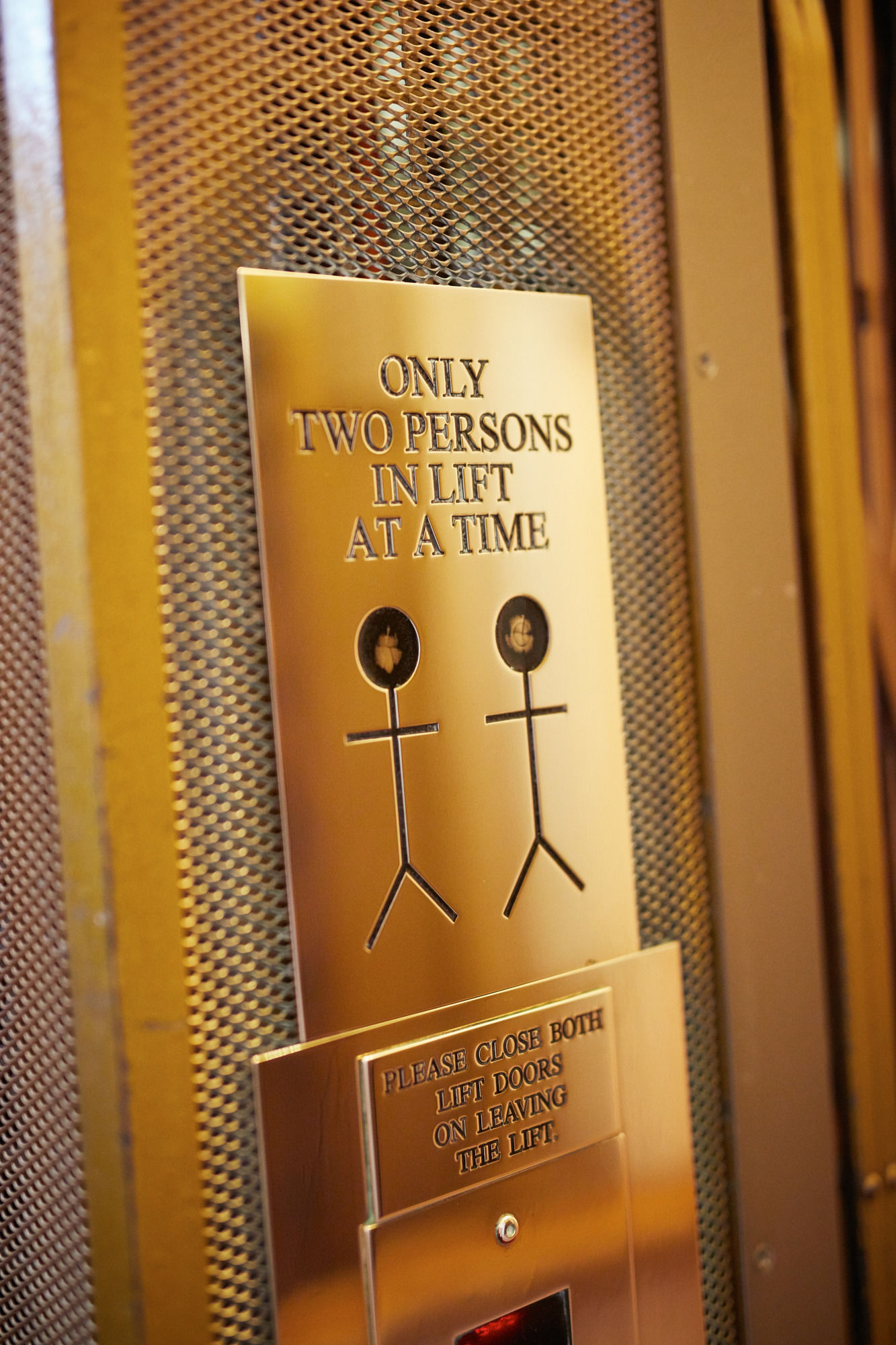 Фото The Diplomat Hotel