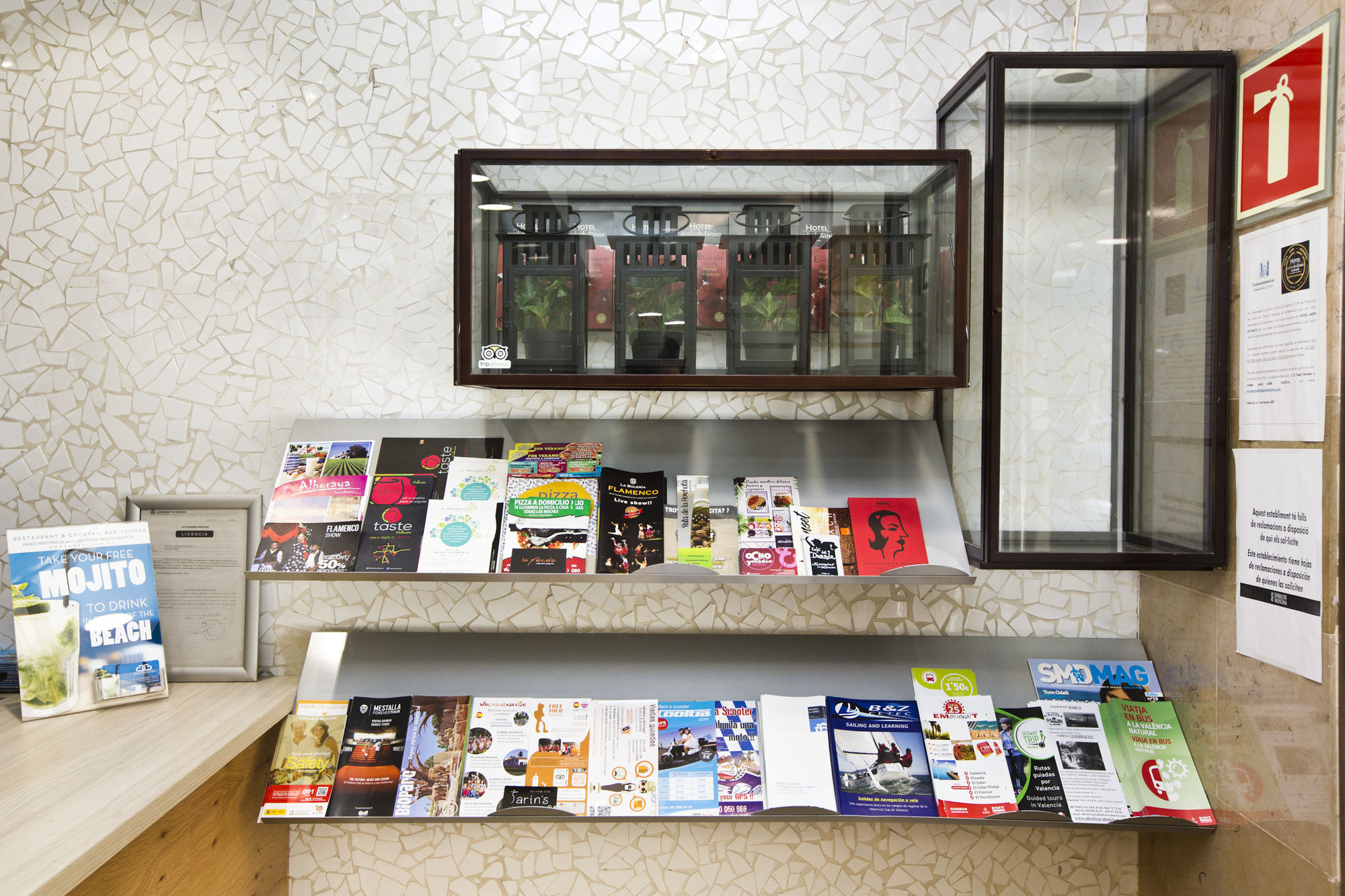 Фото You & Co. J. Botánico Boutique