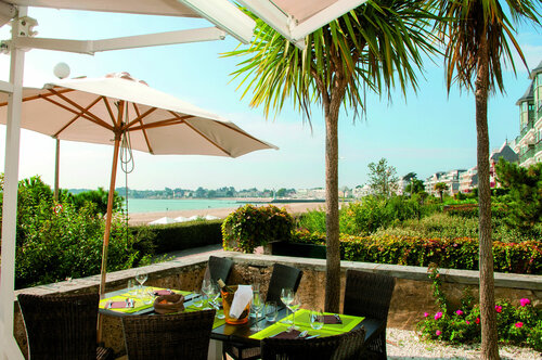 Внешний вид отеля Hôtel Vacances Bleues Villa Caroline в Ла-Боль-Эскублаке, фото 5