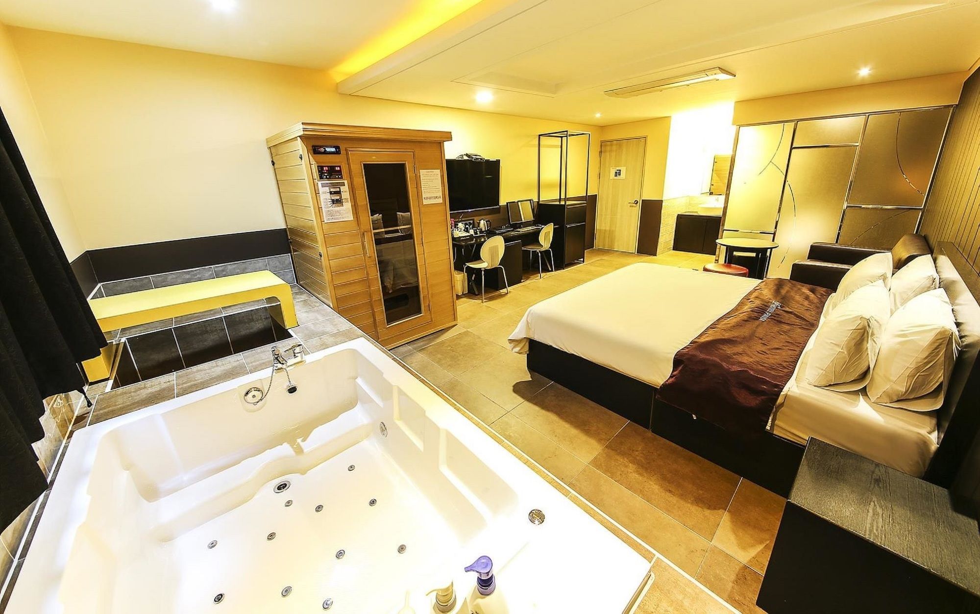 Фото Hotel Pavia