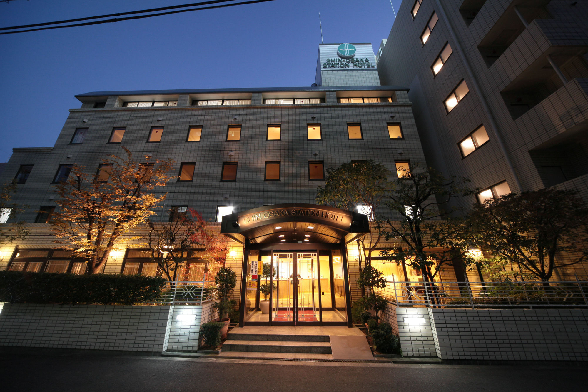 Фото Shin Osaka Station Hotel