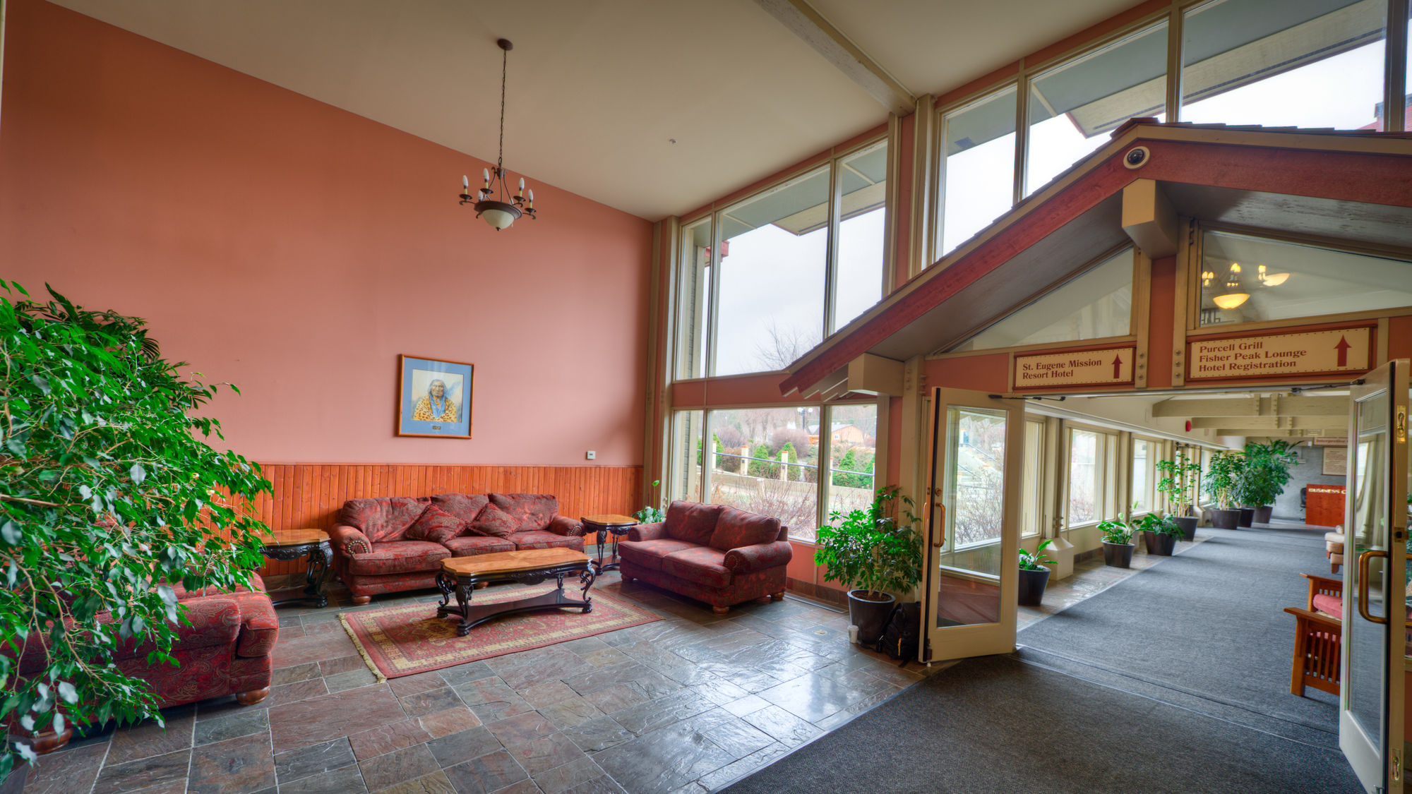 Фото St. Eugene Golf Resort & Casino