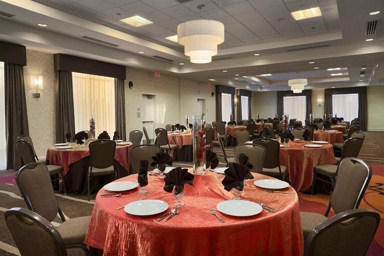 Фото Hilton Garden Inn Salt Lake City Airport