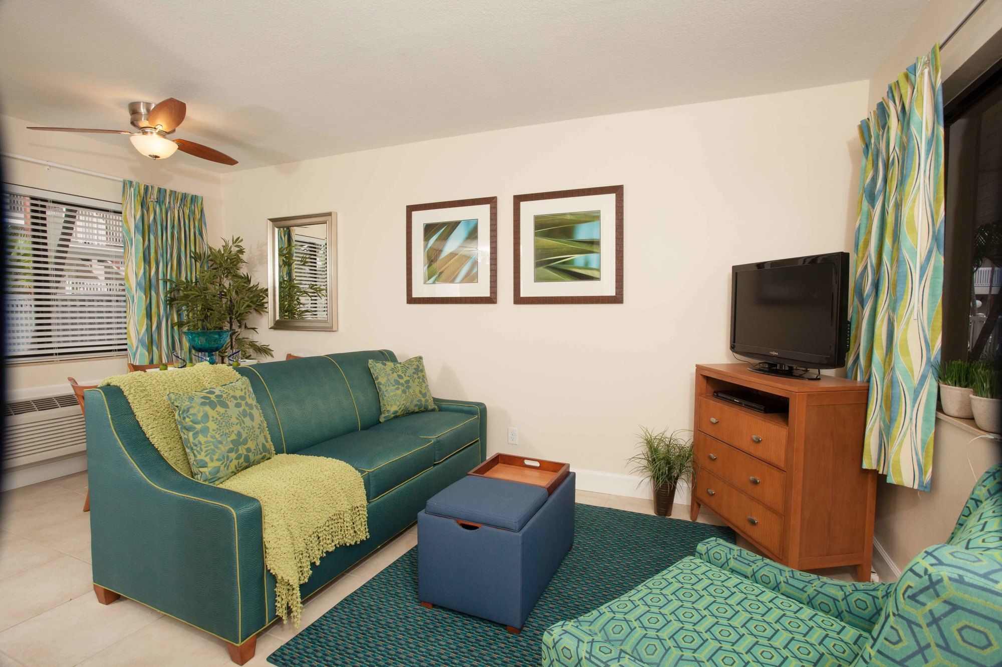 Фото La Costa Beach Club by Capital Vacations