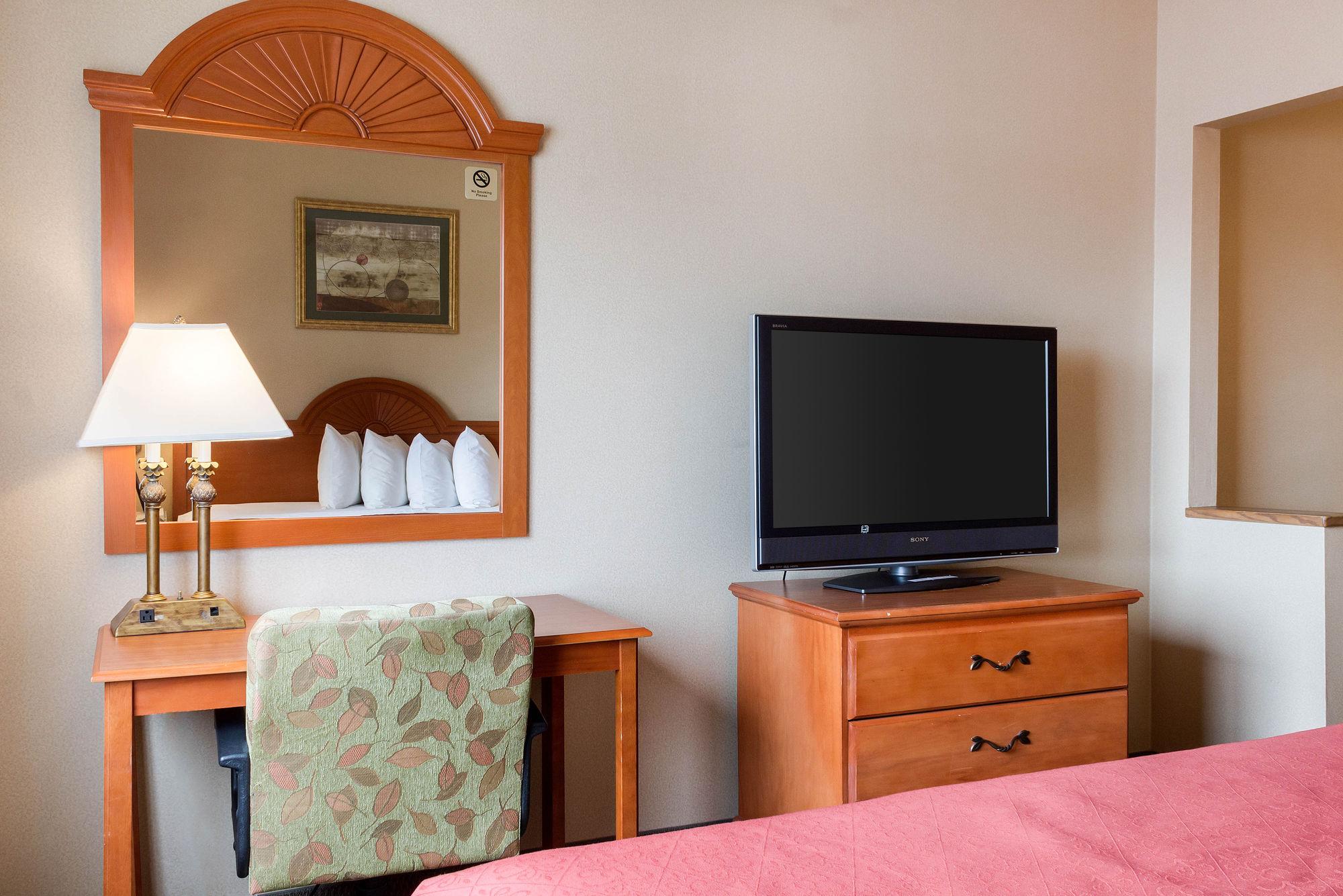 Фото Quality Inn Brookings - University