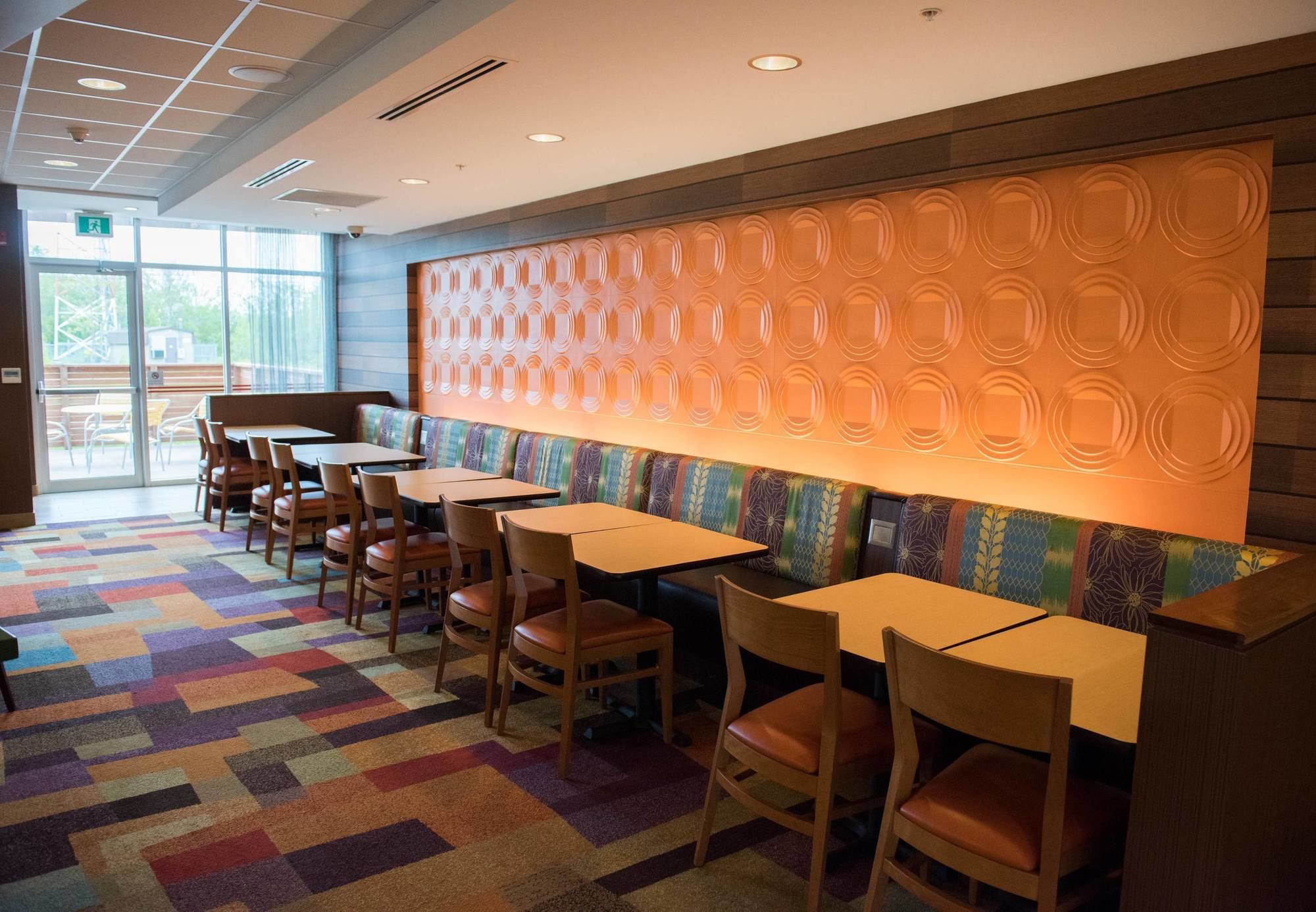 Фото Fairfield Inn & Suites by Marriott Moncton