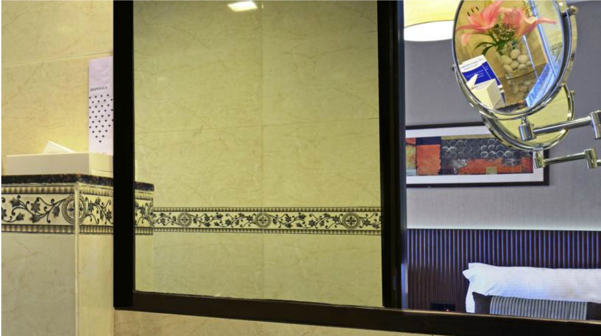 Фото Residency Sarovar Portico Mumbai