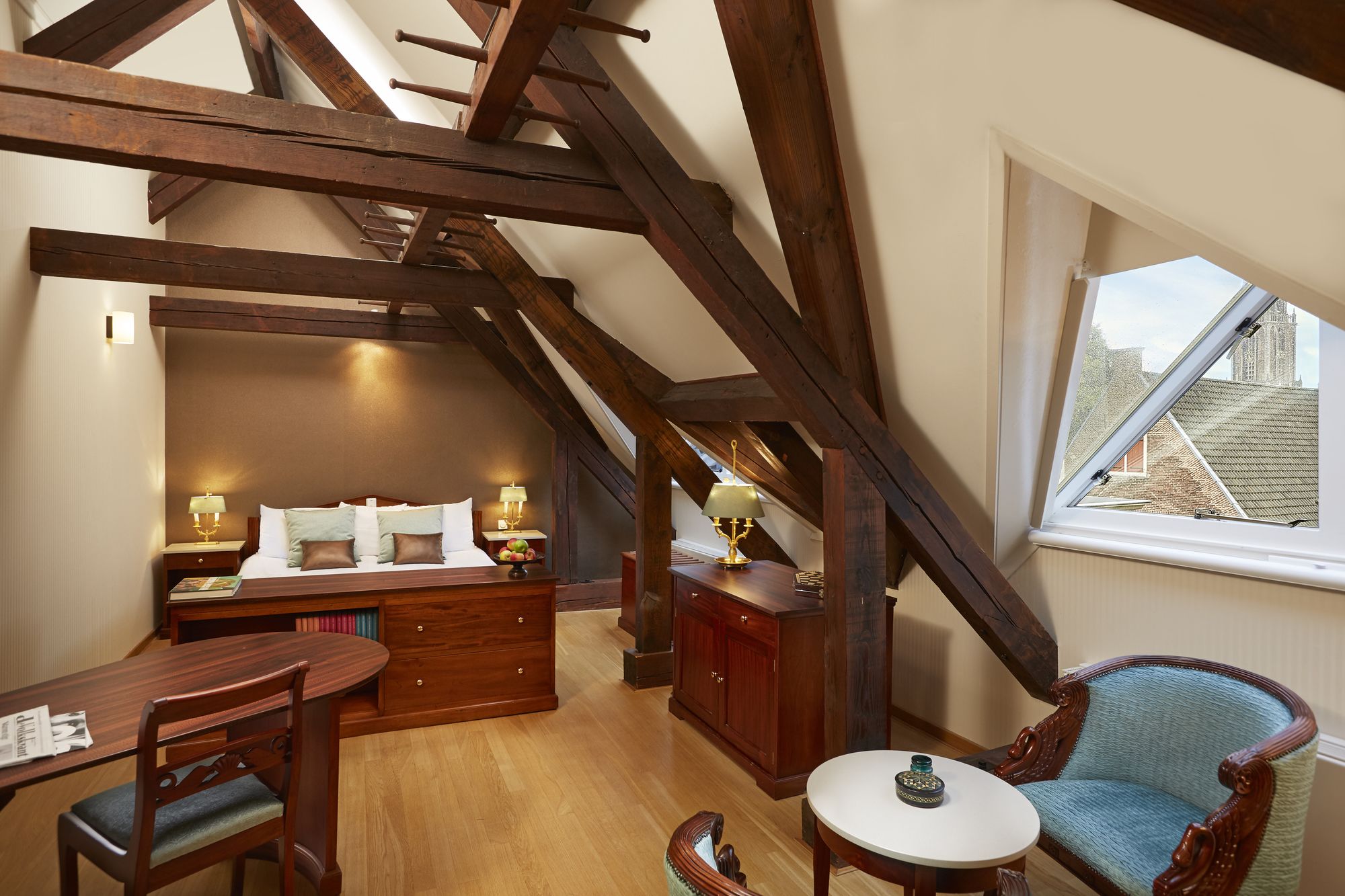 Фото Grand Hotel Karel V