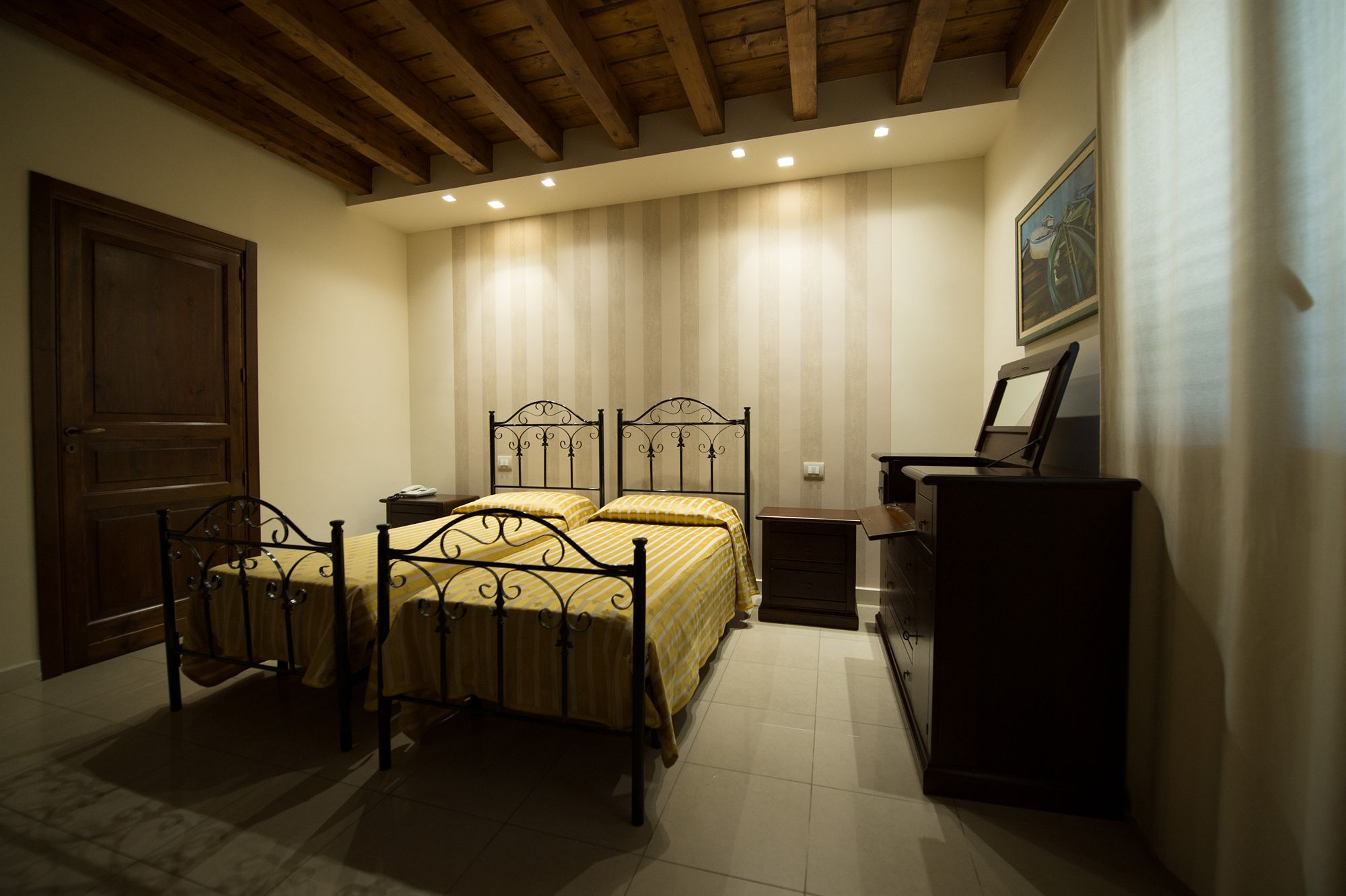 Фото Hotel Aliai