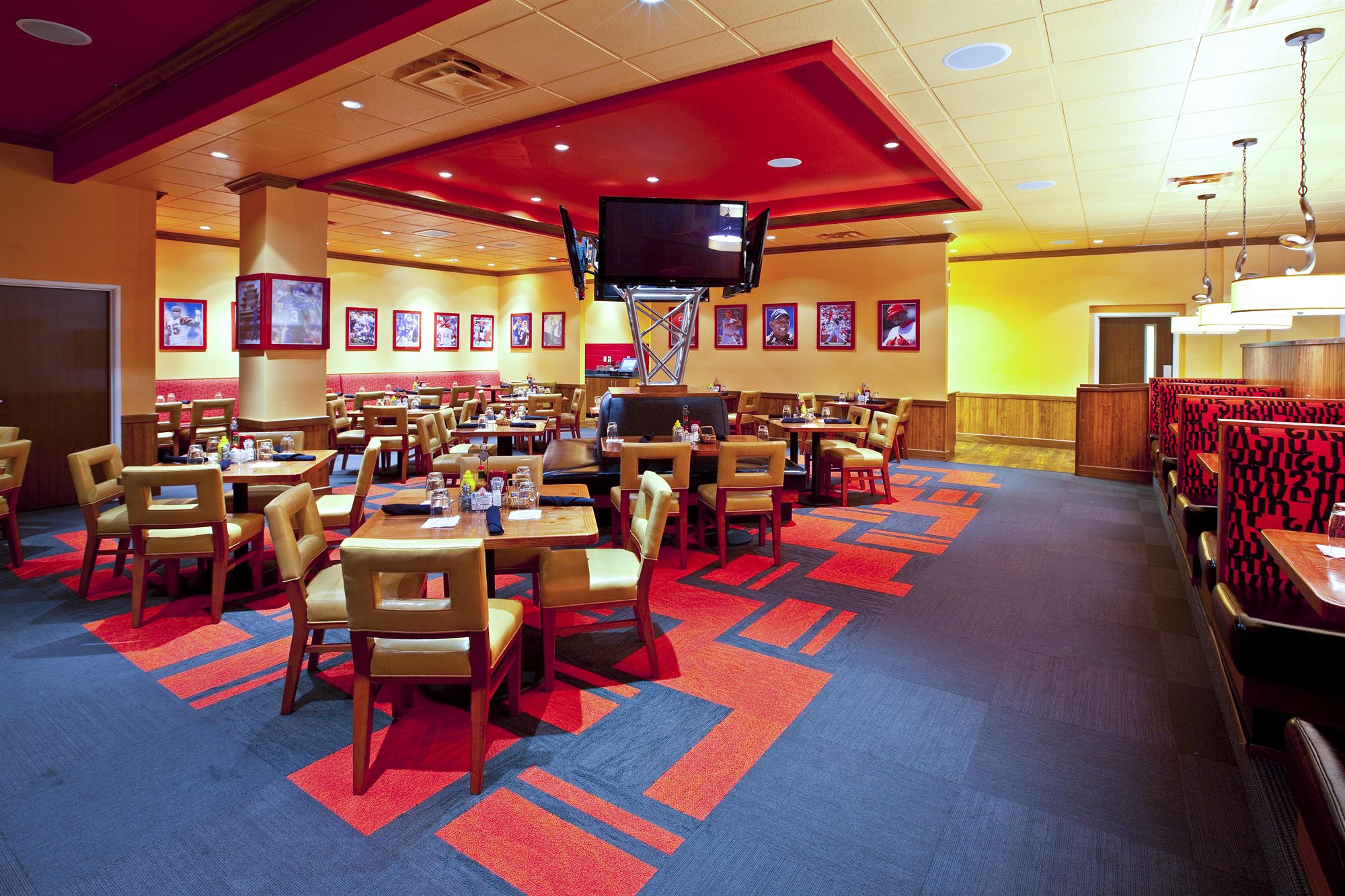 Фото Holiday Inn Louisville Airport South