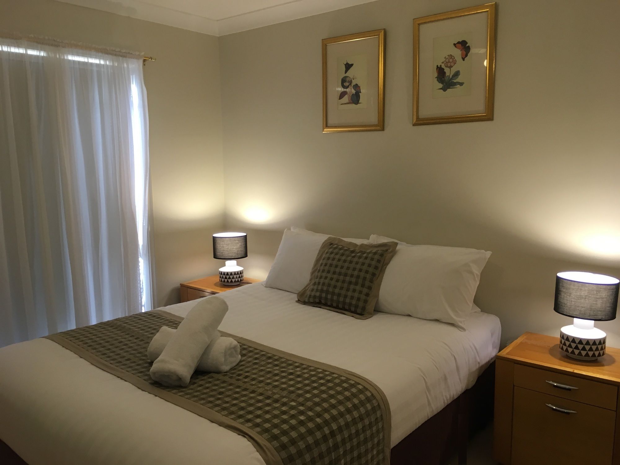 Фото Best Western Ambassador Motor Inn & Apartments