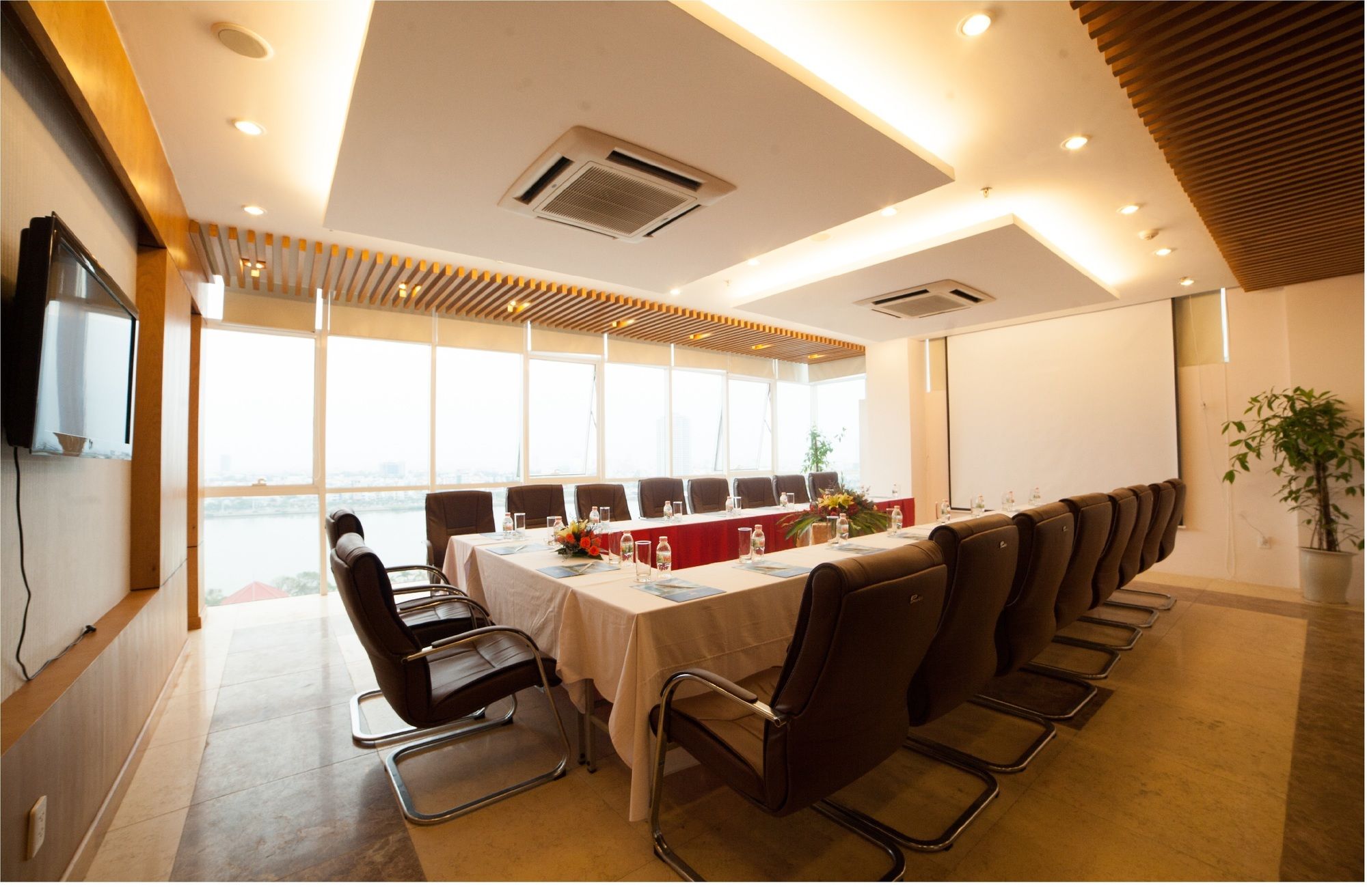 Фото Danang Petro Hotel