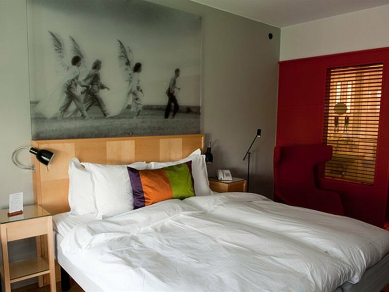 Фото Hotel Rival