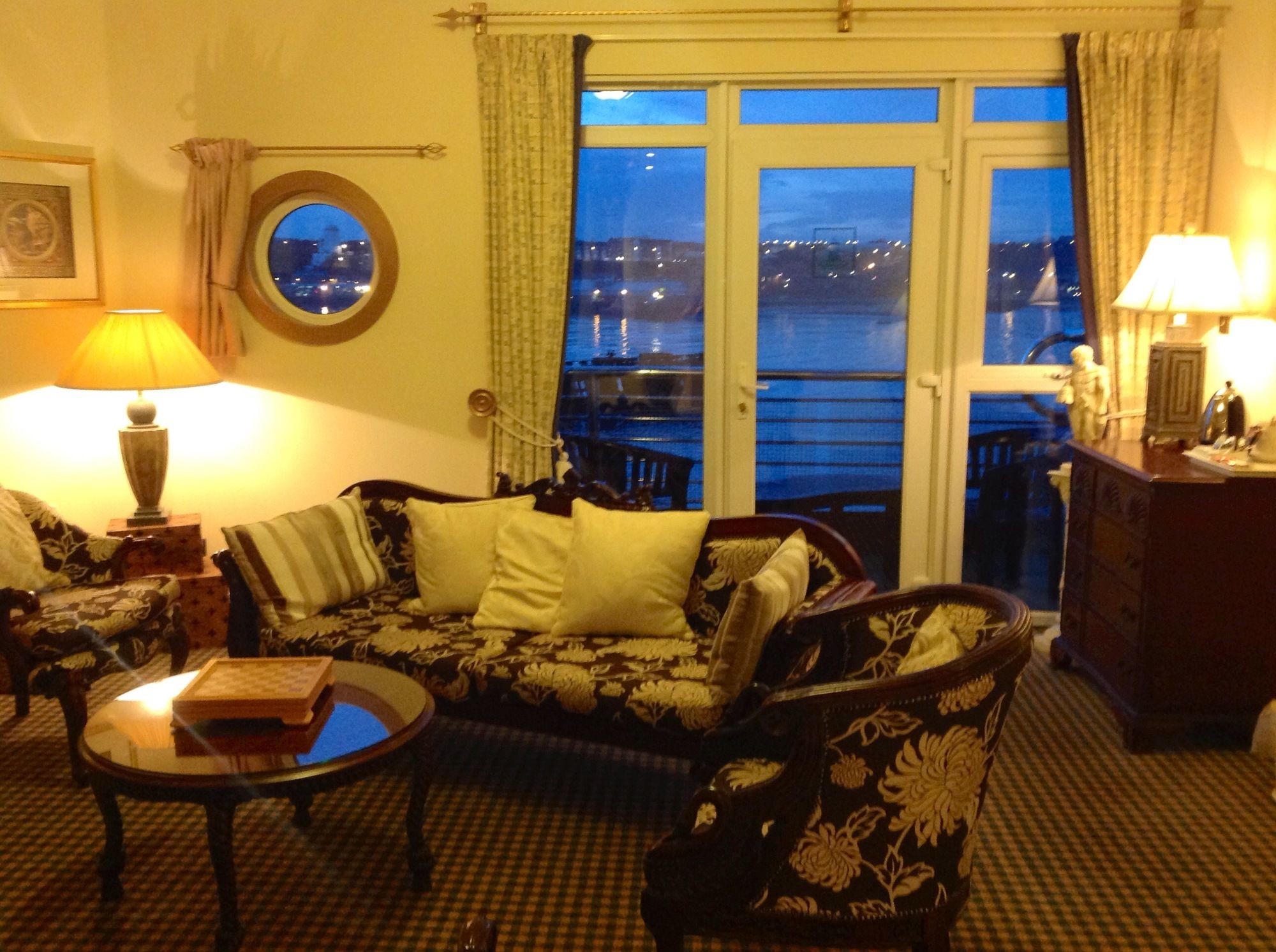 Фото Little Haven Hotel