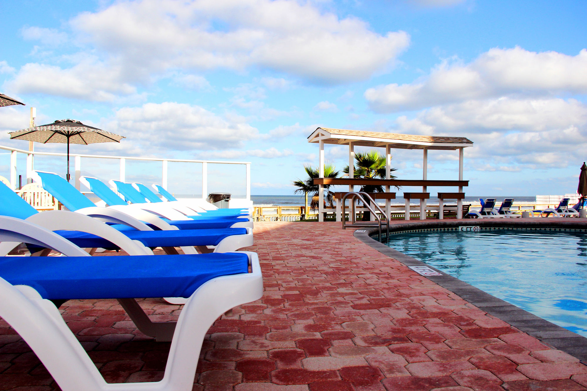 Фото Cove Motel Oceanfront